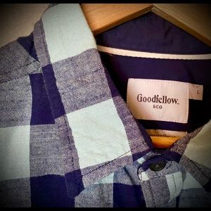 Men’s sea foam and navy long sleeve button down.